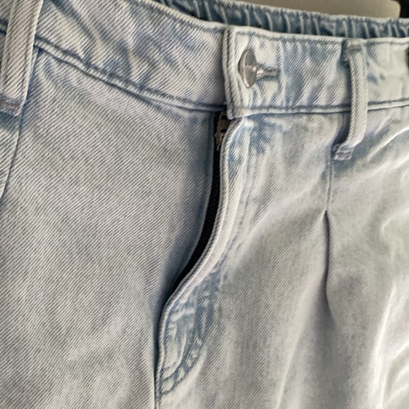 Express light wash high-waisted denim shorts size small #summer - Picture 3 of 6